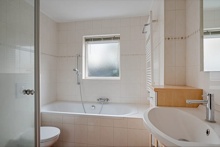 Photo 16 of Laarderweg 36