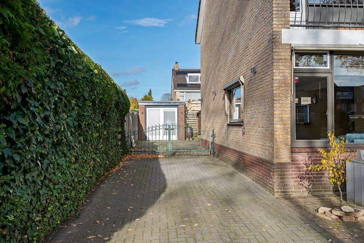 Photo 28 of Laarderweg 36