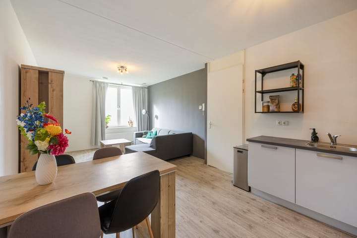 Photo 13 of Slousweg 8