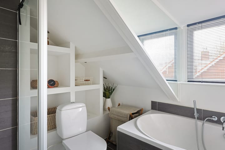 Photo 39 of Hooft Graaflandstraat 113-BS