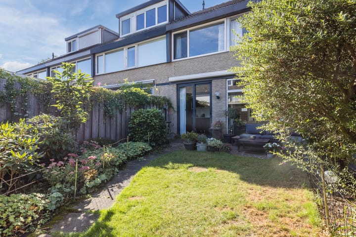 Photo 25 of Sirius 20