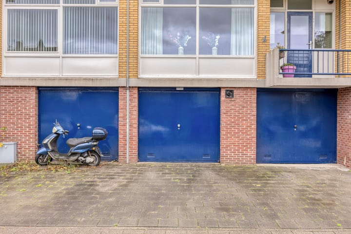 Photo 2 of Ambachtshof 57