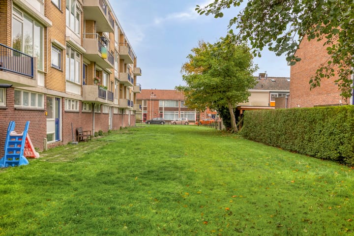 Photo 17 of Ambachtshof 57