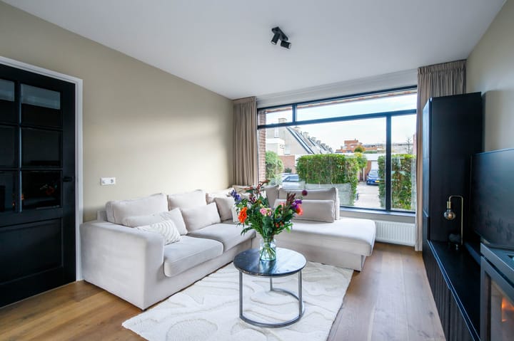 Photo 10 of Prins Alexanderlaan 69