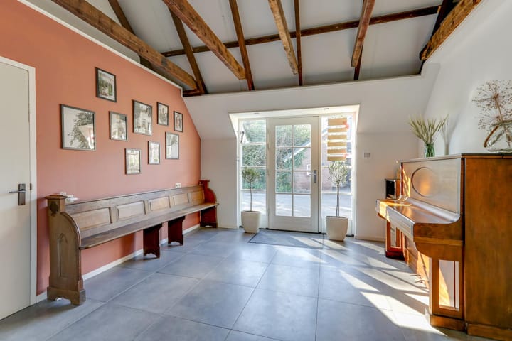 Photo 16 of Monseigneur Hendriksenstraat 18-A