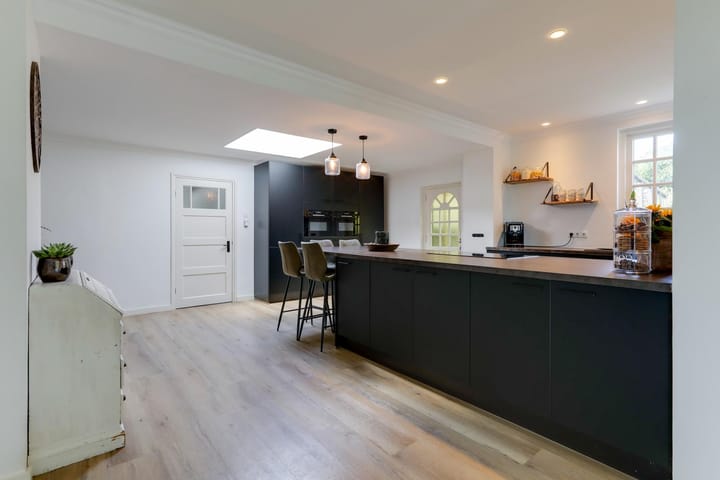 Photo 27 of Monseigneur Hendriksenstraat 18-A