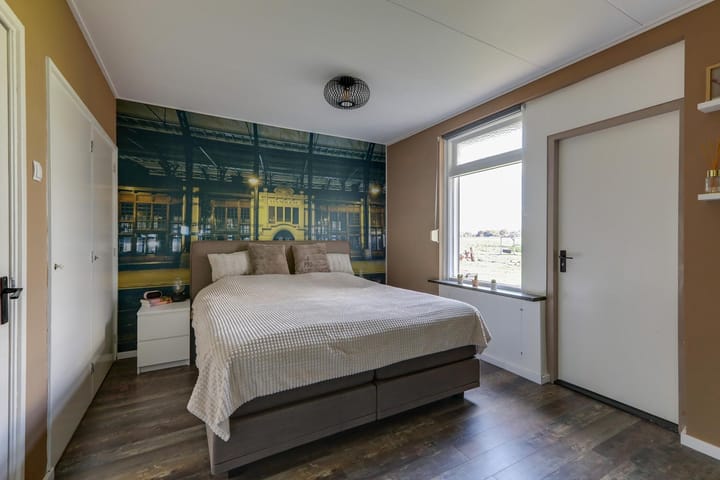 Photo 29 of Monseigneur Hendriksenstraat 18-A