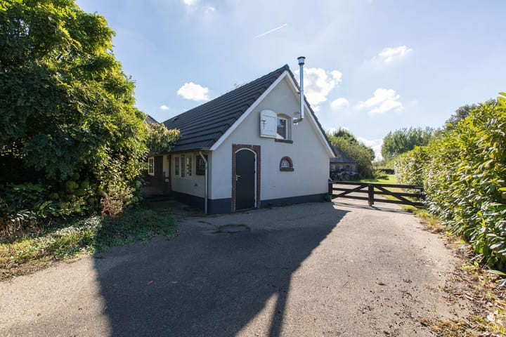 Photo 43 of Monseigneur Hendriksenstraat 18-A