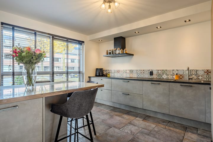 Photo 9 of Manderveenstraat 32