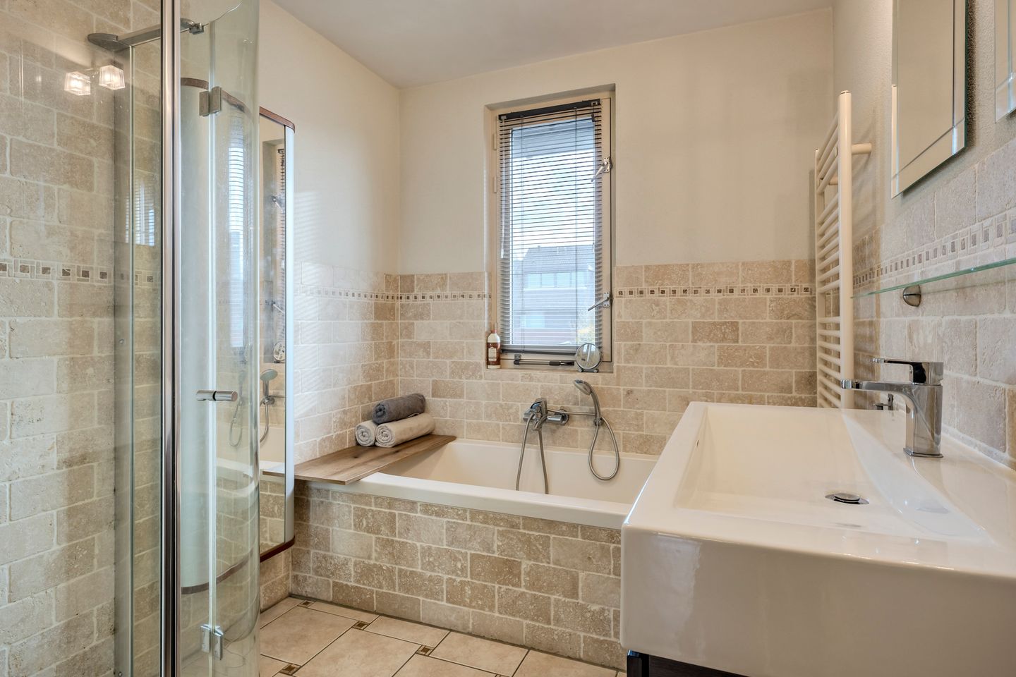 Foto 19 van Manderveenstraat 32