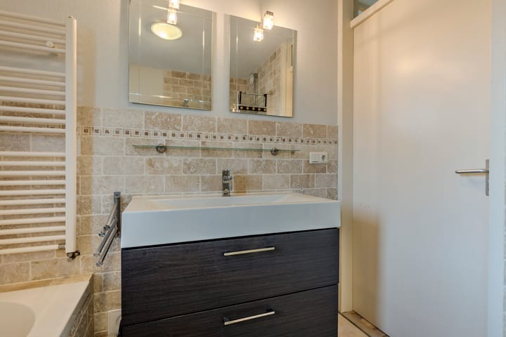 Photo 20 of Manderveenstraat 32