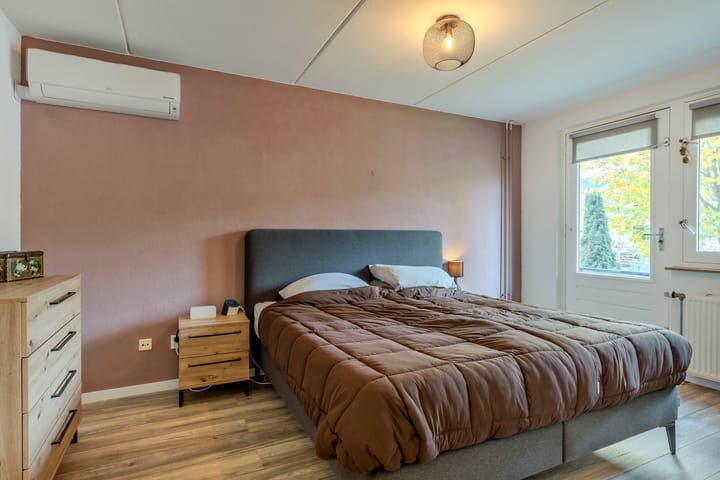 Photo 16 of Manderveenstraat 32