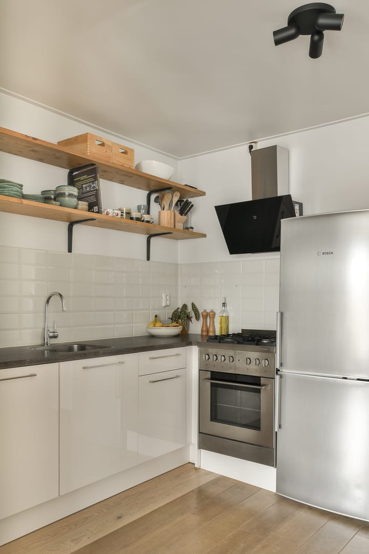 Photo 9 of Haarlemmerstraat 60-3