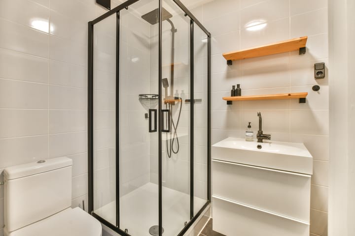 Photo 13 of Haarlemmerstraat 60-3