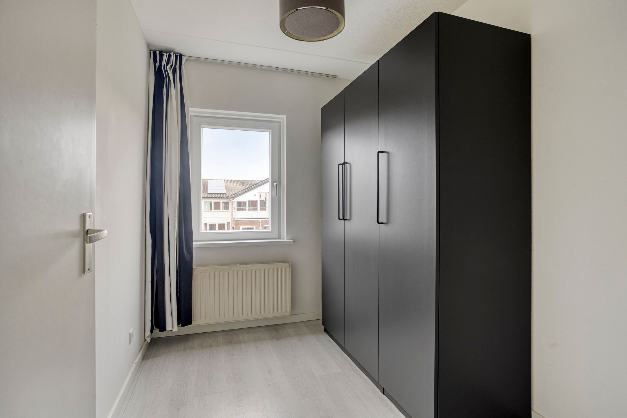 Photo 24 of Botertonstraat 17