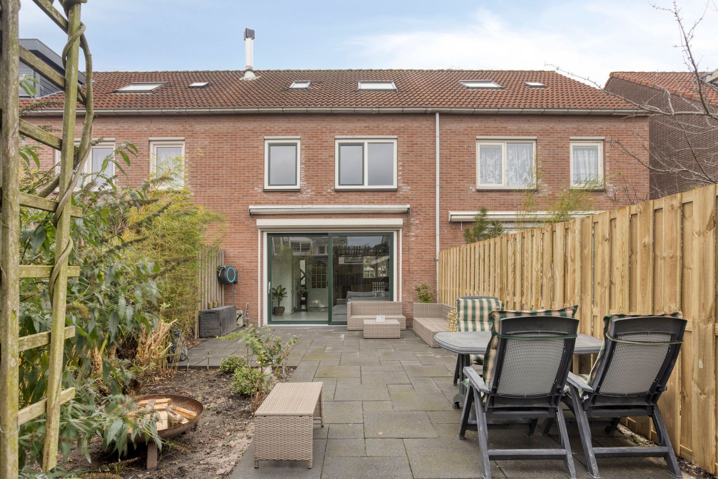 Photo 34 of Botertonstraat 17