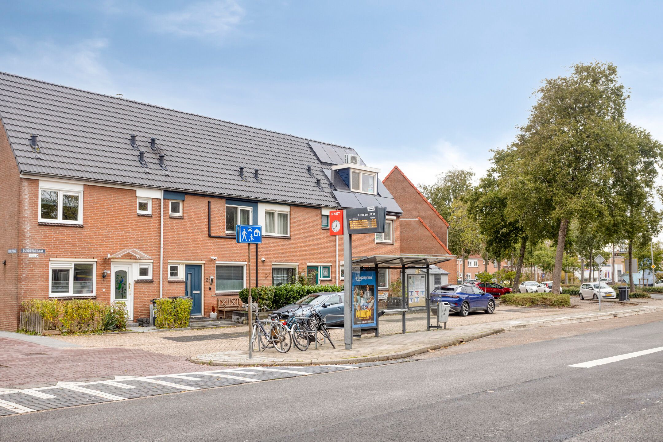 Photo 39 of Botertonstraat 17