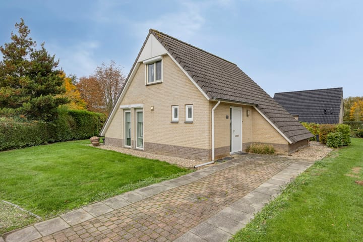 Photo 2 of Zwembadweg 2-B142