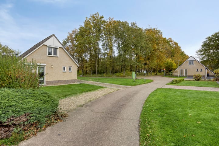 Photo 4 of Zwembadweg 2-B142