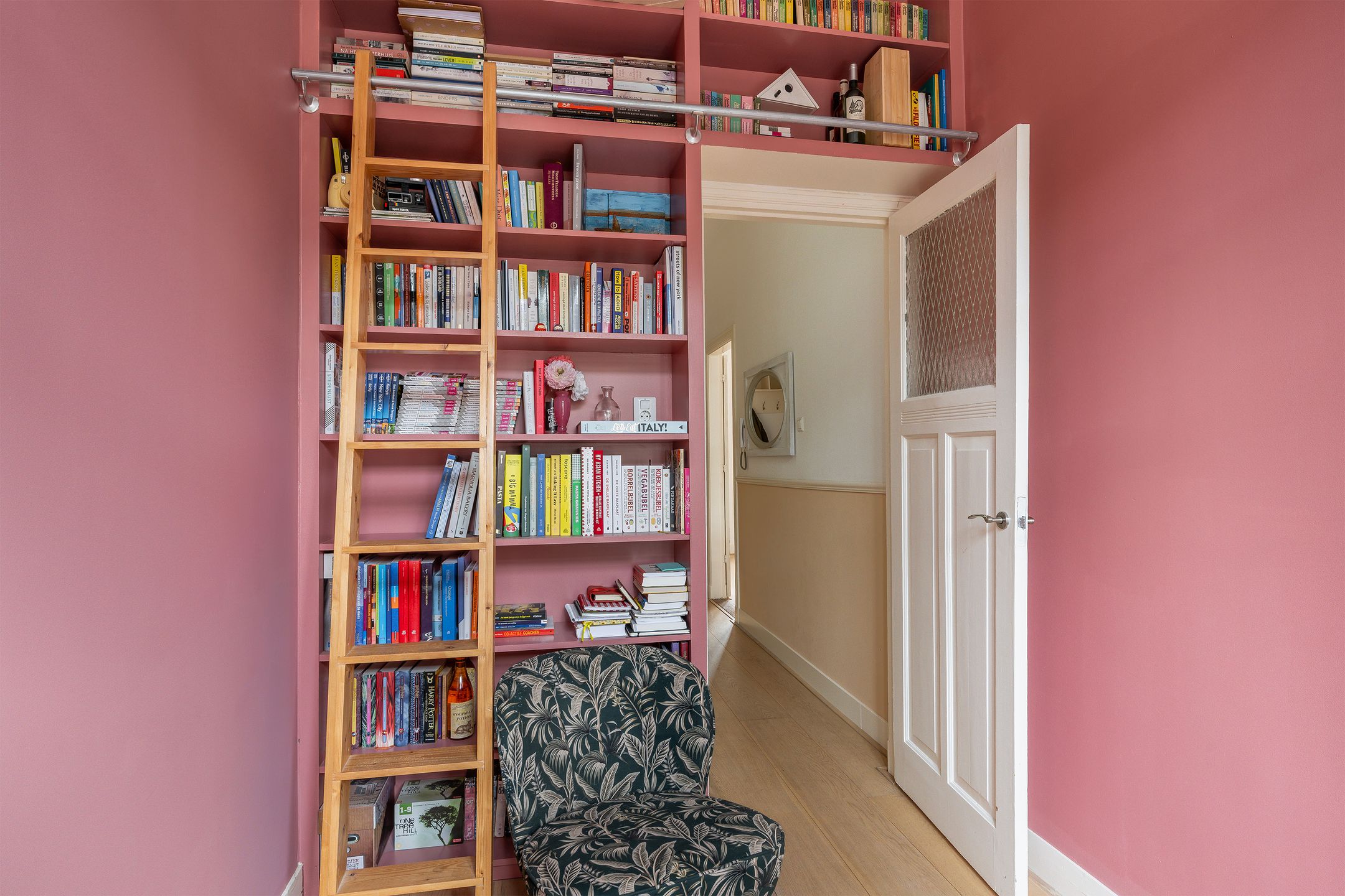 Photo 21 of Willem Beukelszoonstraat 84