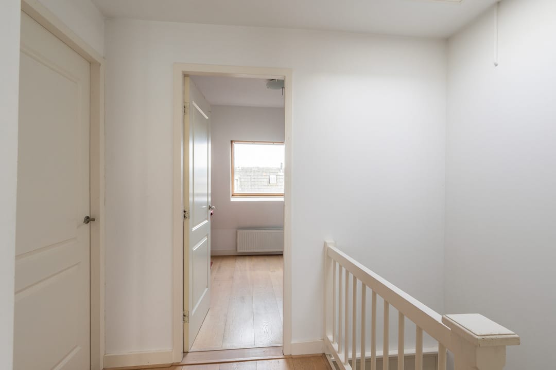 Photo 22 of Willem Beukelszoonstraat 84