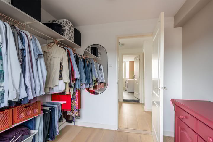 Photo 28 of Willem Beukelszoonstraat 84