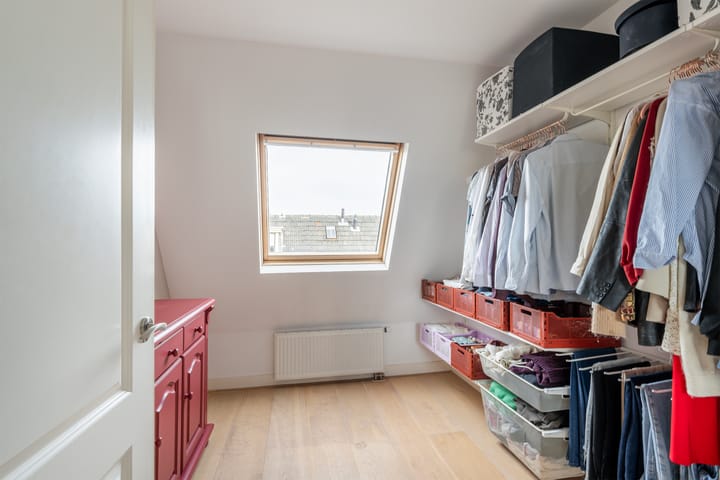 Photo 27 of Willem Beukelszoonstraat 84