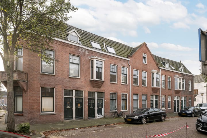 Photo 38 of Willem Beukelszoonstraat 84
