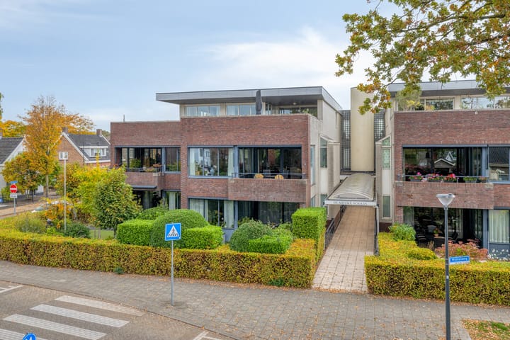 Foto 2 van Middenweg 1-B6