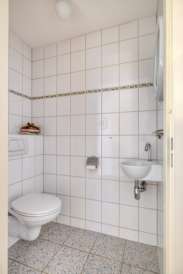 Foto 12 van Middenweg 1-B6