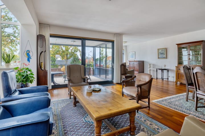 Foto 15 van Middenweg 1-B6