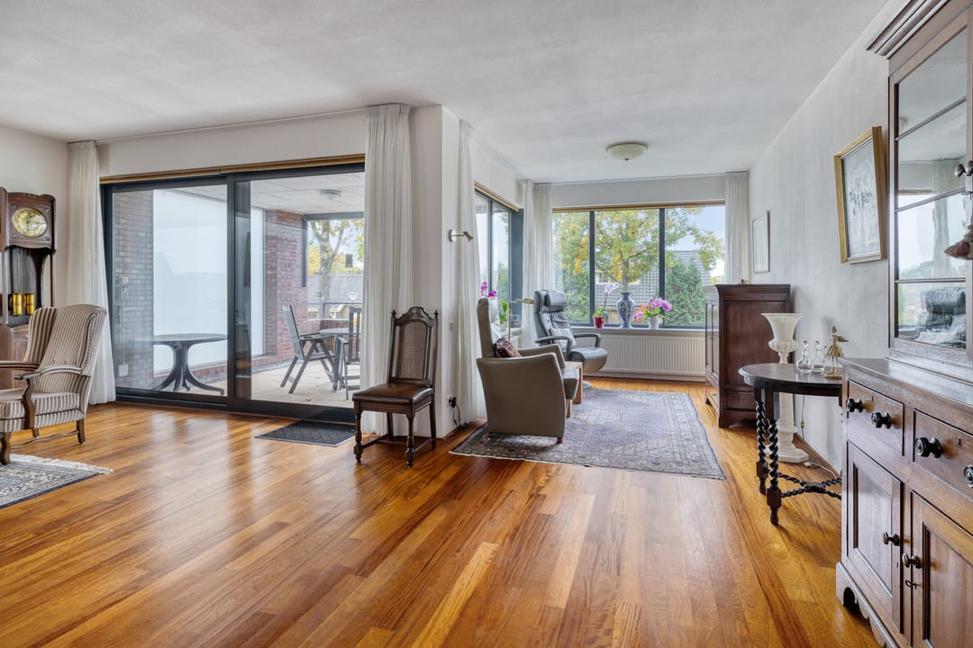 Foto 16 van Middenweg 1-B6