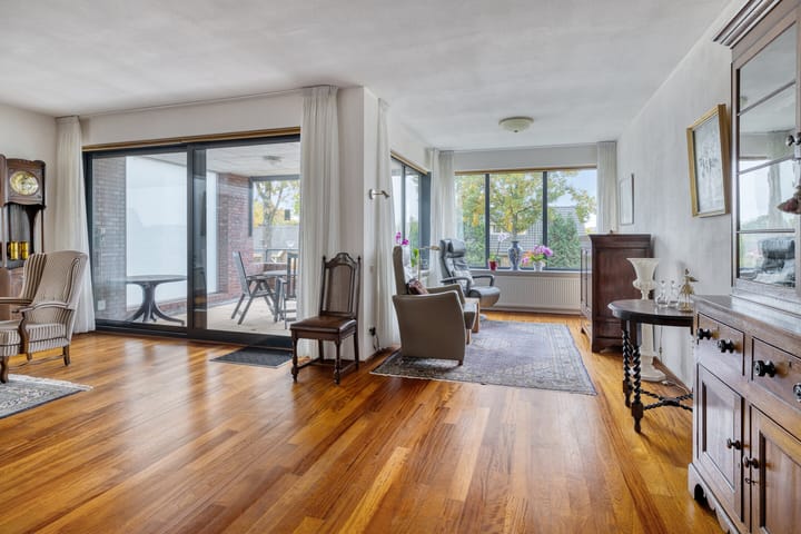 Foto 16 van Middenweg 1-B6