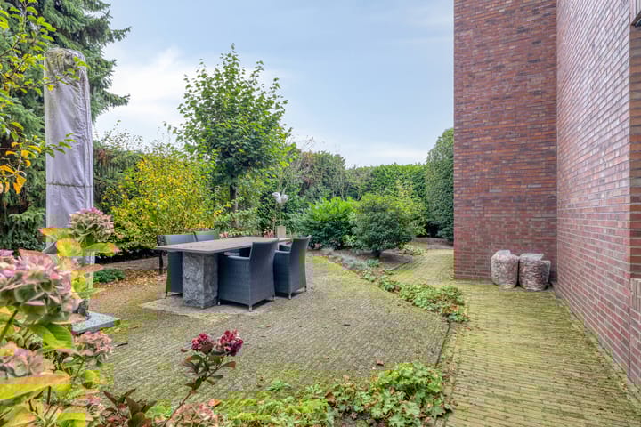 Foto 35 van Middenweg 1-B6