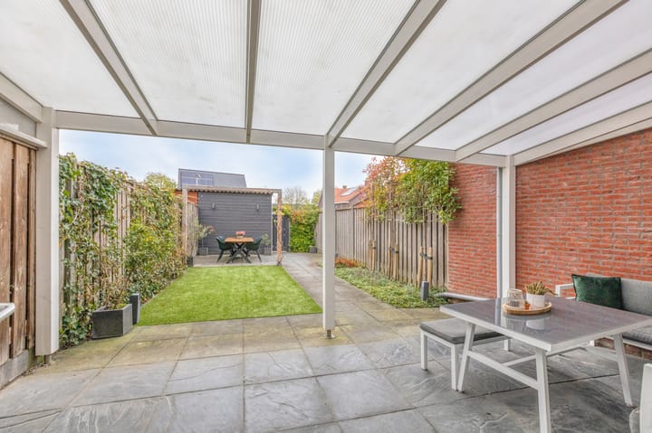 Photo 39 of Vriesschestraat 50