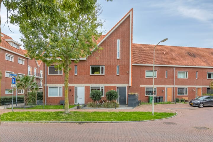 Photo 51 of Vriesschestraat 50