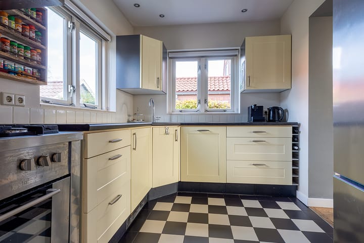 Photo 10 of Peperstraat 8