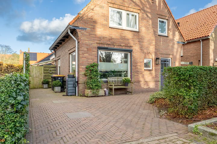 Photo 32 of Peperstraat 8