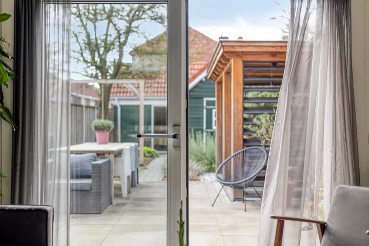 Foto 10 van Zuiderstraat 20