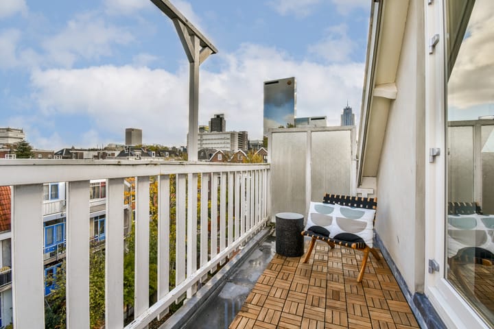 Foto 35 van Spoorsingel 72-B02