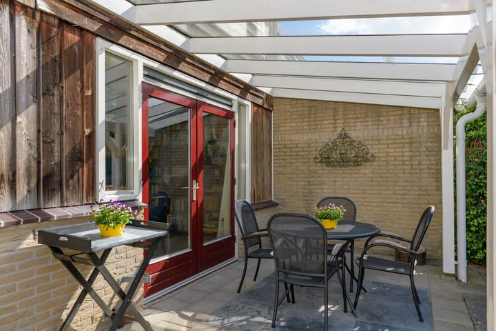 Photo 3 of Ien Dalessingel 35