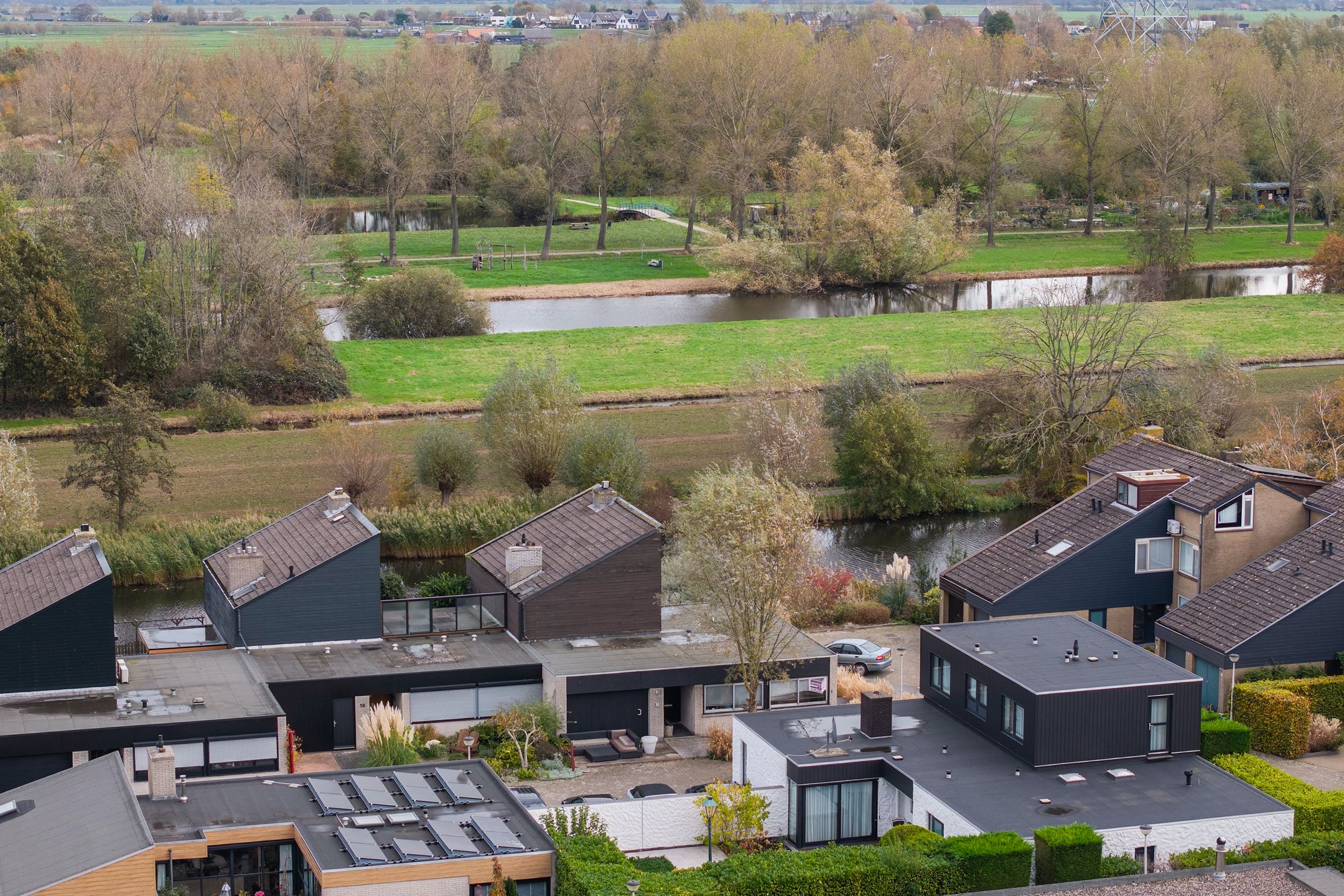 Foto 36 van Overwaard 14