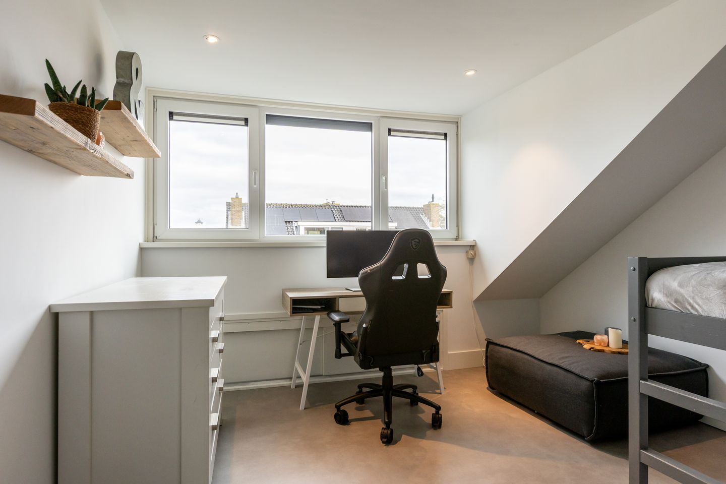 Photo 49 of Armstronglaan 21