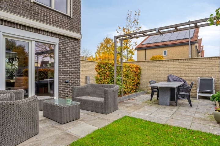 Foto 30 van Klaproos 8