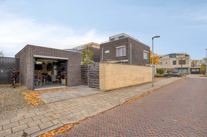 Foto 32 van Klaproos 8