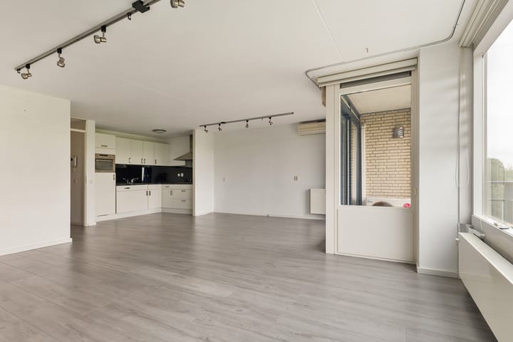 Photo 3 of Malachiet 32