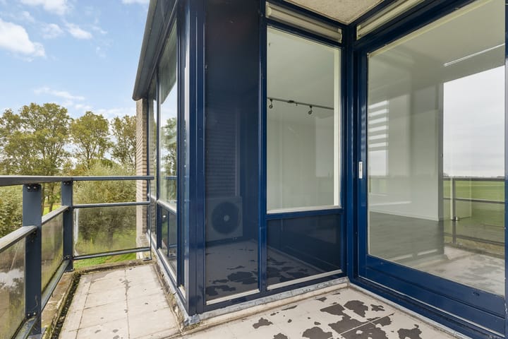 Photo 23 of Malachiet 32