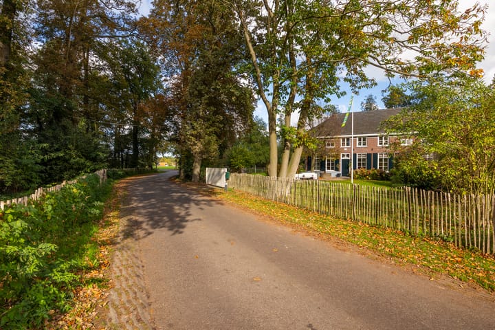 Foto 63 van Barloseweg 28