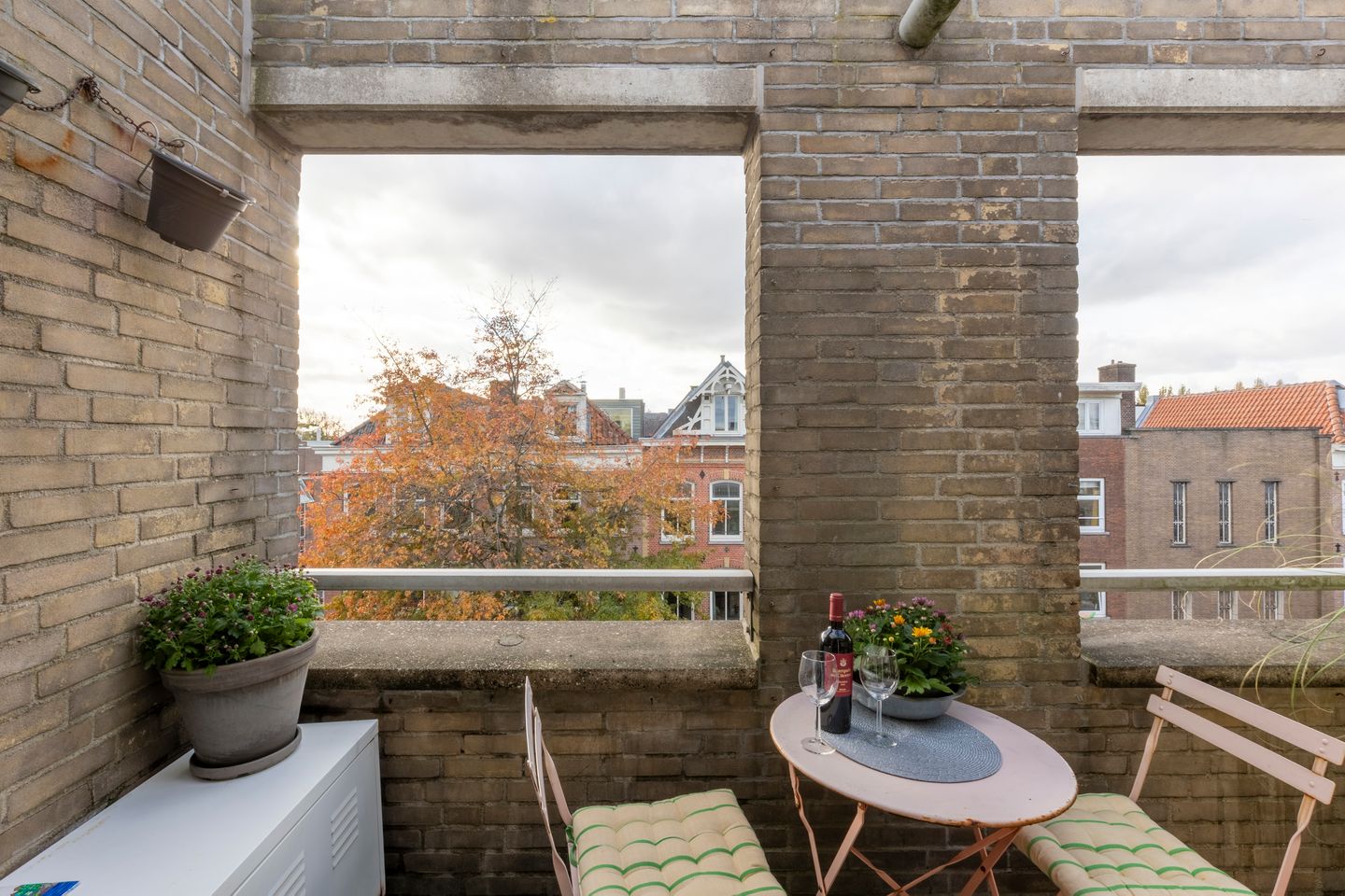 Photo 10 of Van Noordtstraat 46