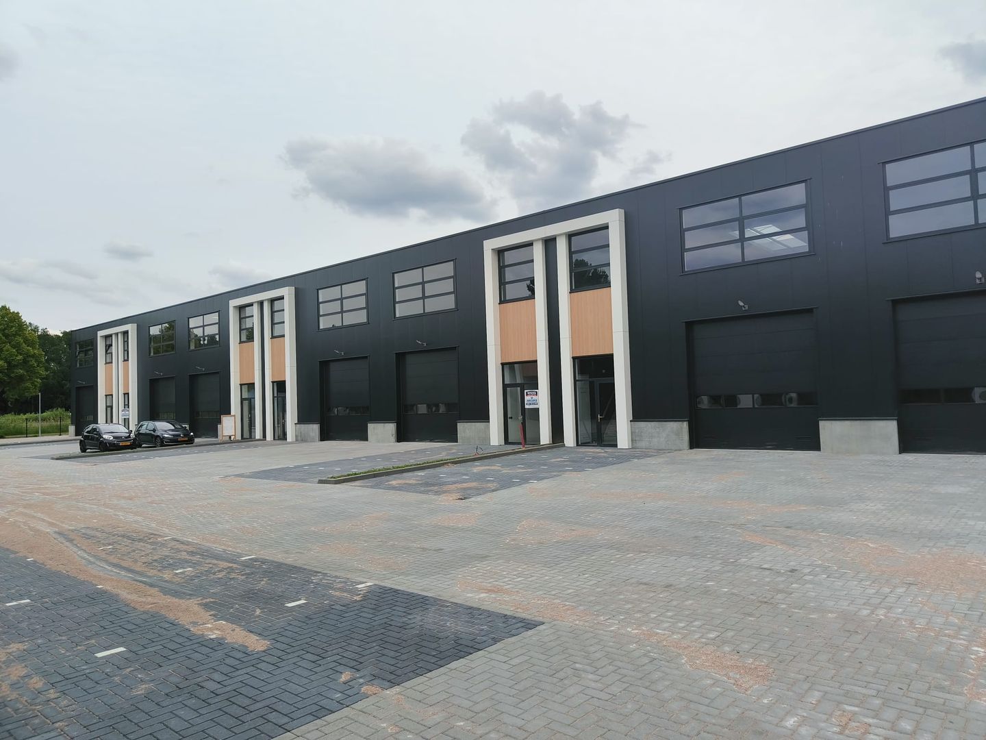 Bekijk foto 5 van Chroomstraat 8-20